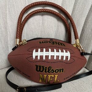 WILSON Pee Wee Size Football Bag (Brown handles)